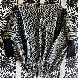 Elan Poncho w/ Fringe